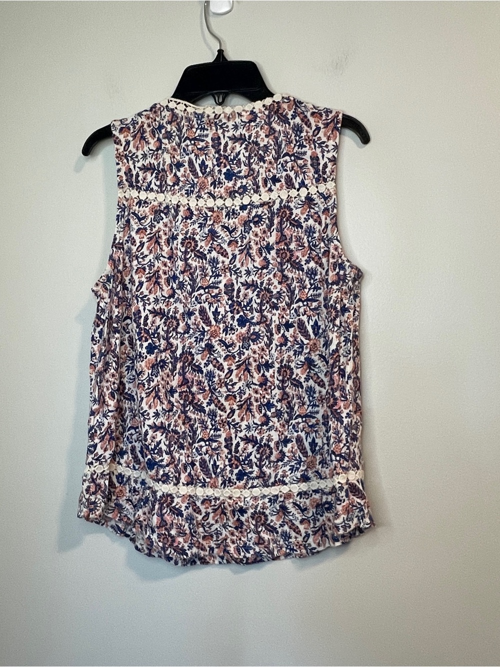 Lucky Brand Navy & Rust Floral Lace-Trim Tank - Picture 2 of 6